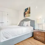 Spacious Apt Full Kitchen In Seaport
