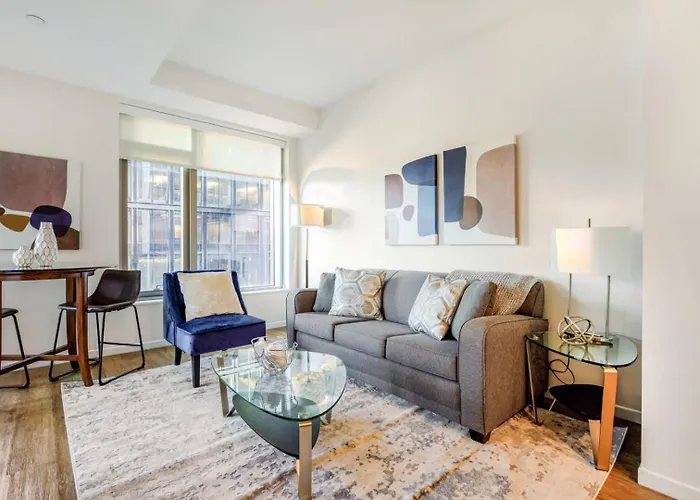 Spacious Apt Full Kitchen In Seaport